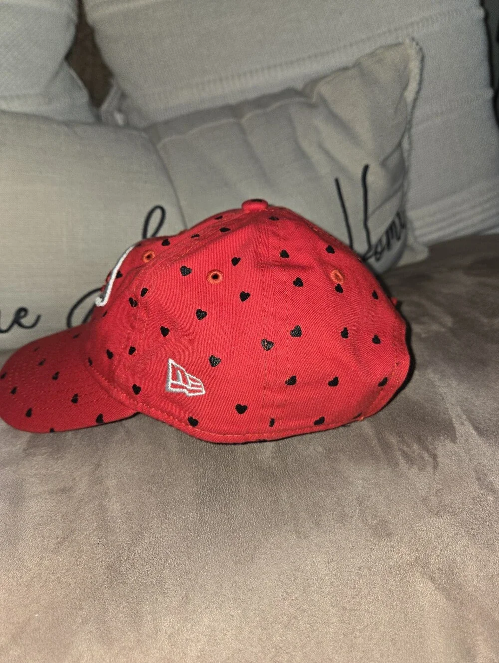 NWT New Era Kids Kansas City Chiefs Red Hat with Black Heart Pattern